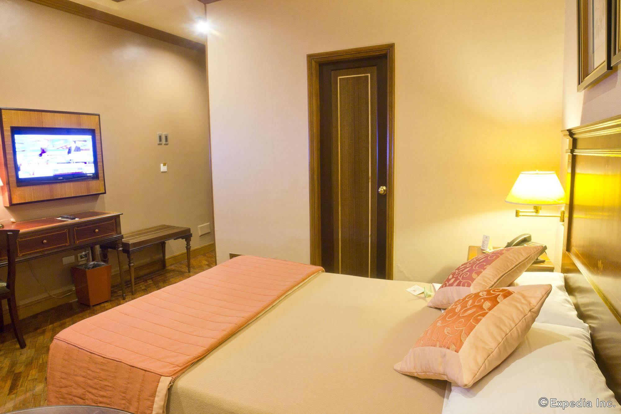 Herald Suites Makati City Ngoại thất bức ảnh